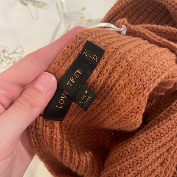 SOFT knitted knot long sleeve plunge sweater! - Picture 10 of 11